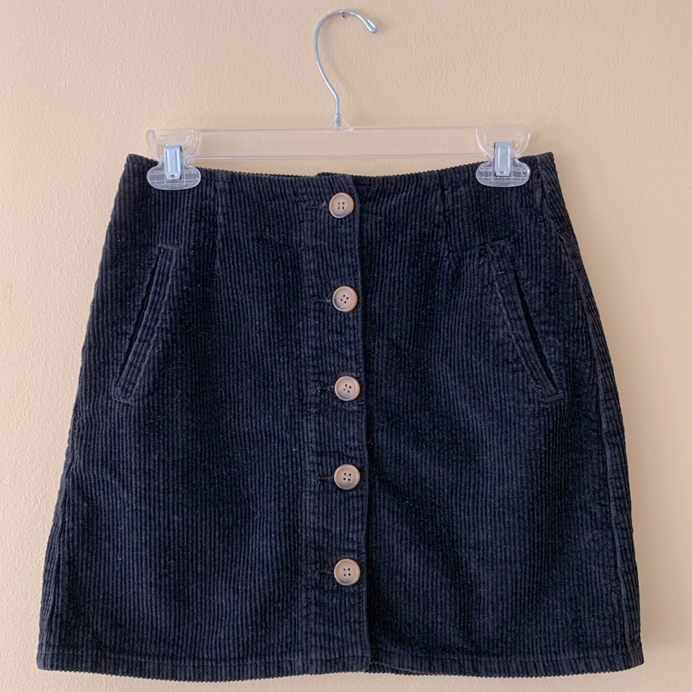 Size 5/6 YMI black corduroy skirt